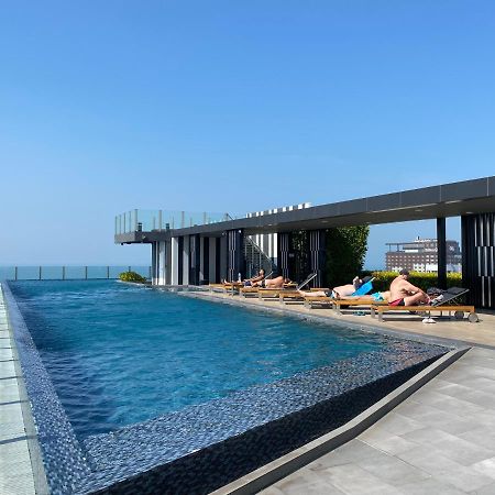 Apartamento The Base In Pattaya Exterior foto